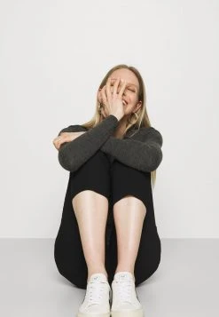 Las mejores reseñas de ❤️ Anna Field Pantalones - Dark Blue, Mujer 🌟 -Tienda barata Anna Field 1b318287b406417ebc982d1f24ef025c