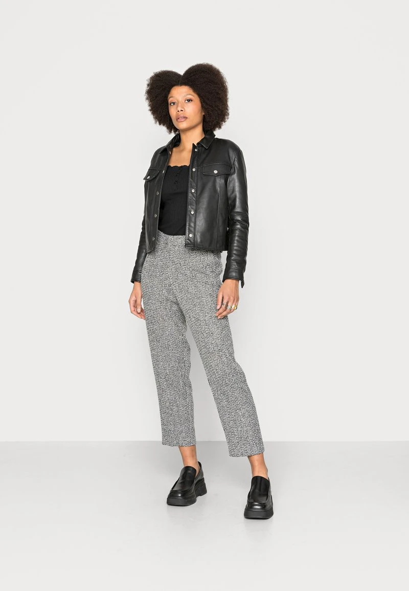 Mejor precio 🔥 Anna Field Camiseta Básica - Black, Mujer 😉 4 Mejor precio 🔥 Anna Field Camiseta Básica - Black, Mujer 😉 - Imagen 2