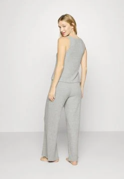 Comprar 😉 Anna Field RIB 3 PIECE PYJAMA - Pijama - Light Grey, Mujer ⭐ -Tienda barata Anna Field 3f987f9e1047441bbc3bc01ad06f0fd2