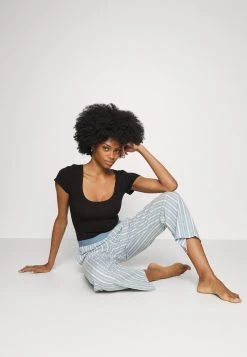 ofertas 🛒 Anna Field 2 PACK - Body - Black, Mujer ✔️ 11 ofertas 🛒 Anna Field 2 PACK - Body - Black, Mujer ✔️ -Tienda barata Anna Field 4b354dd18b7741aa8955c866e57e9bd2