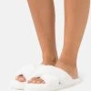Presupuesto 🛒 Anna Field Pantuflas - White, Mujer 🔥 2 Presupuesto 🛒 Anna Field Pantuflas - White, Mujer 🔥 -Tienda barata Anna Field 4c5410a2fe134b10b9c51f75327727ca