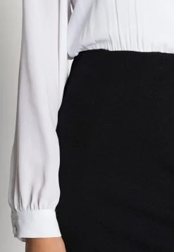 Las mejores reseñas de ✨ Anna Field Vestido De Tubo - Black/white, Mujer ⭐ -Tienda barata Anna Field 4cdb2263b4954523afd7c489bc2cf6fd