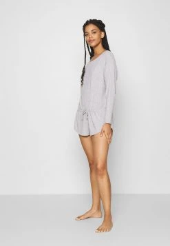 Comprar 🎉 Anna Field Pijama - Light Grey, Mujer 🥰 11 Comprar 🎉 Anna Field Pijama - Light Grey, Mujer 🥰 -Tienda barata Anna Field 50ebcff7d3ee40149b6277f2b7c2aec3