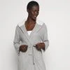 Lo mas barato 🎉 Anna Field RIBBED BATHROBE - Albornoz - Grey, Mujer 🧨 2 Lo mas barato 🎉 Anna Field RIBBED BATHROBE - Albornoz - Grey, Mujer 🧨 -Tienda barata Anna Field 6771b125d3c3483fbe870a45f8e19416