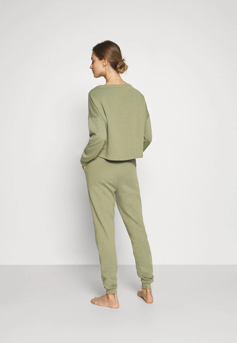 Venta al por mayor 💯 Anna Field Basic Lounge Set - Pijama - Khaki, Mujer 😉 5 Venta al por mayor 💯 Anna Field Basic Lounge Set - Pijama - Khaki, Mujer 😉 - Imagen 3
