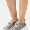 Venta al por mayor ❤️ Anna Field COMFORT - Zapatillas - Grey, Mujer ✔️ 2 Venta al por mayor ❤️ Anna Field COMFORT - Zapatillas - Grey, Mujer ✔️ -Tienda barata Anna Field 7a6bf18b4b2548c59714dade8b5c7e24
