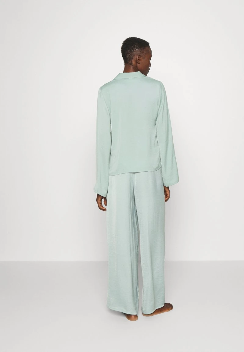 Lo mas barato 🥰 Anna Field 😉 HAMMERED SATIN PJ SET - Pijama - Green, Mujer ✨ 5 Lo mas barato 🥰 Anna Field 😉 HAMMERED SATIN PJ SET - Pijama - Green, Mujer ✨ - Imagen 3