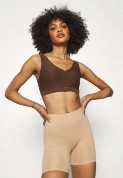 Las mejores reseñas de ❤️ Anna Field 2PP SEAMLESS SHORTS - Shapewear - Beige, Mujer 🧨 -Tienda barata Anna Field ab9844776caf445c9c9d4d885f673b1b