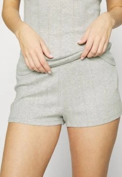 Las mejores reseñas de ⌛ Anna Field Pijama - Grey, Mujer ❤️ -Tienda barata Anna Field b0a9acbefb664ab2af3cfb51f0cb0285