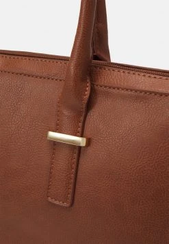 Toma de corriente ⌛ Anna Field Funda Para Portátil - Cognac, Mujer 🧨 11 Toma de corriente ⌛ Anna Field Funda Para Portátil - Cognac, Mujer 🧨 -Tienda barata Anna Field b7b4e078e9b340279255bf31e76ce5d2