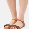 Promoción 😀 Anna Field ✨ Sandalias - Cognac, Mujer ✔️ -Tienda barata Anna Field c59b9ee5b95f4f7eb8d9485abd17acfd