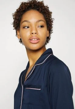 Descuento ✔️ Anna Field AMANDA LONG SLEEVE SHORT SET - Pijama - Dark Blue, Mujer 😀 -Tienda barata Anna Field d0c424c67eae486c8b274bf06540f70d