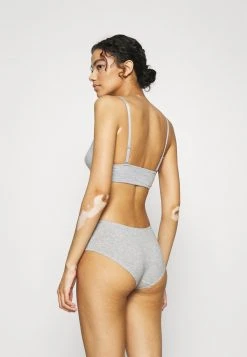 Venta al por mayor ✨ Anna Field 3 PACK - Top - Grey, Mujer 🧨 10 Venta al por mayor ✨ Anna Field 3 PACK - Top - Grey, Mujer 🧨 -Tienda barata Anna Field eb716545cc2d4b30af714c1c8ae17a3e